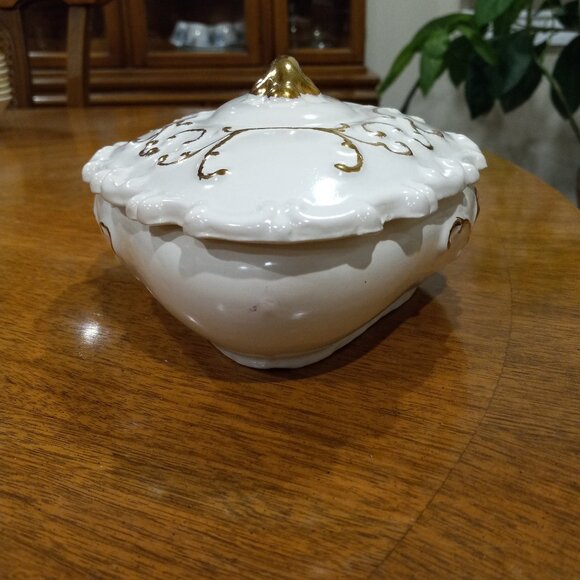 Vintage Oval White Gold Covered Bowl Lidded Candy Trinket Dish Ceramic Pottery - Picture 2 of 16